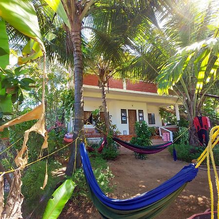 Cocopelli Guest House โกการ์นา ภายนอก รูปภาพ