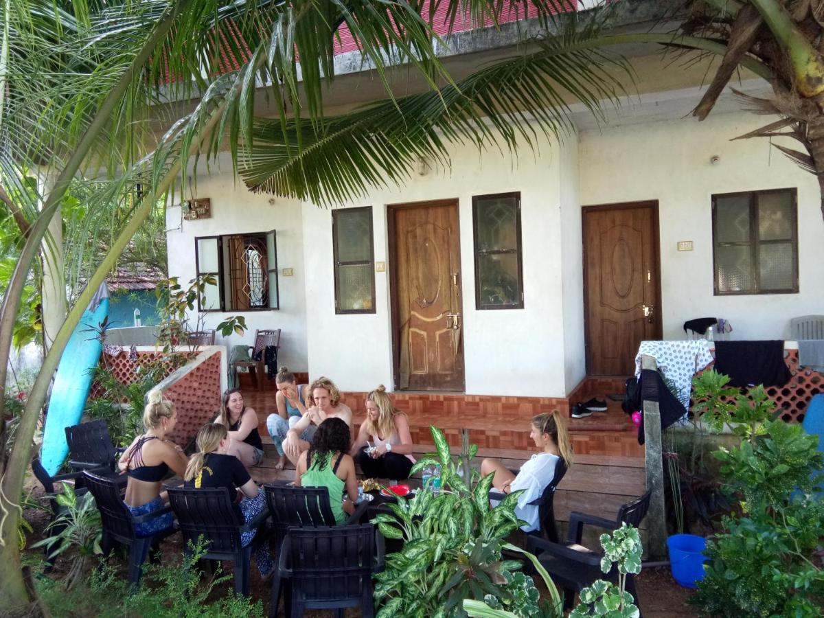 Cocopelli Guest House โกการ์นา ภายนอก รูปภาพ