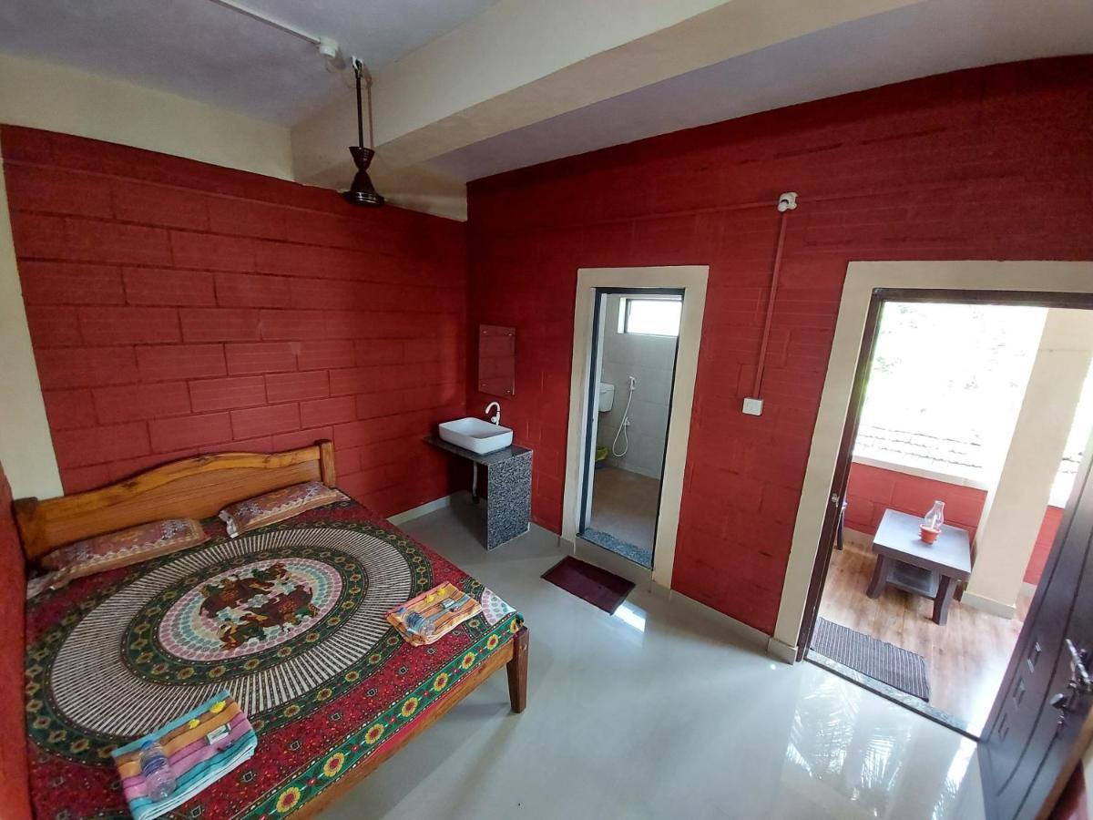Cocopelli Guest House โกการ์นา ภายนอก รูปภาพ