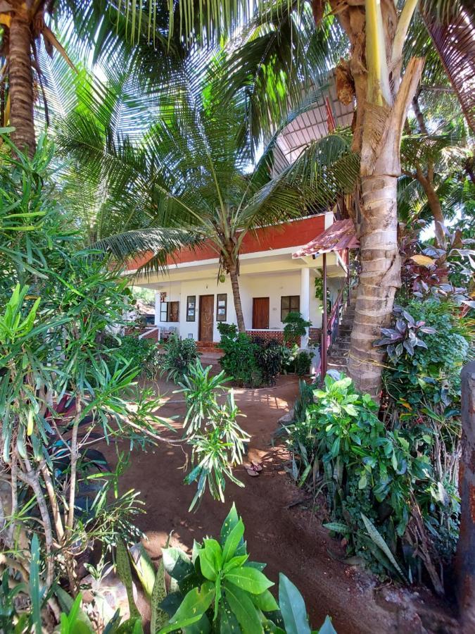Cocopelli Guest House โกการ์นา ภายนอก รูปภาพ